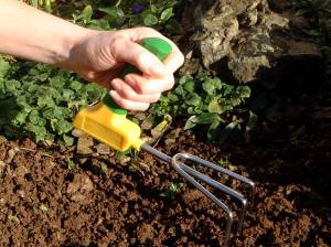 PETA Easi-Grip Cultivator